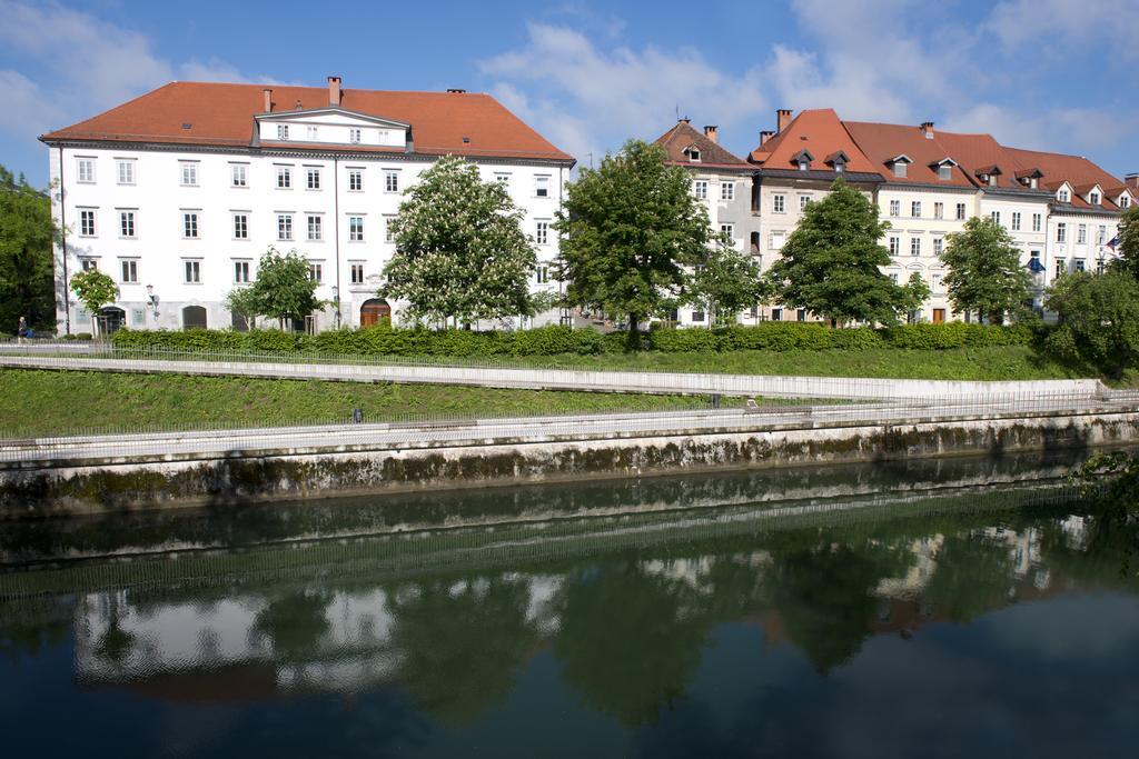 Galeria River Ljubljana Exterior photo